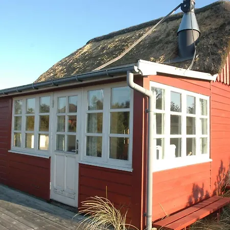 Дом отдыха Jon - 400m From The Sea By Interhome Вайерс-Странд